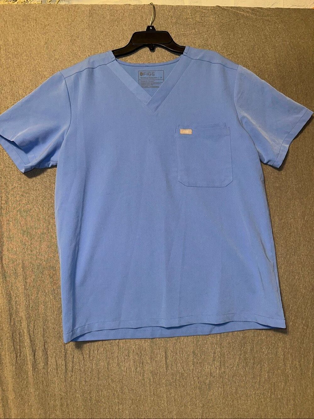 FIGS Technical Collection Mens Royal Blue V-Neck Scrub Top Medium Pocket M